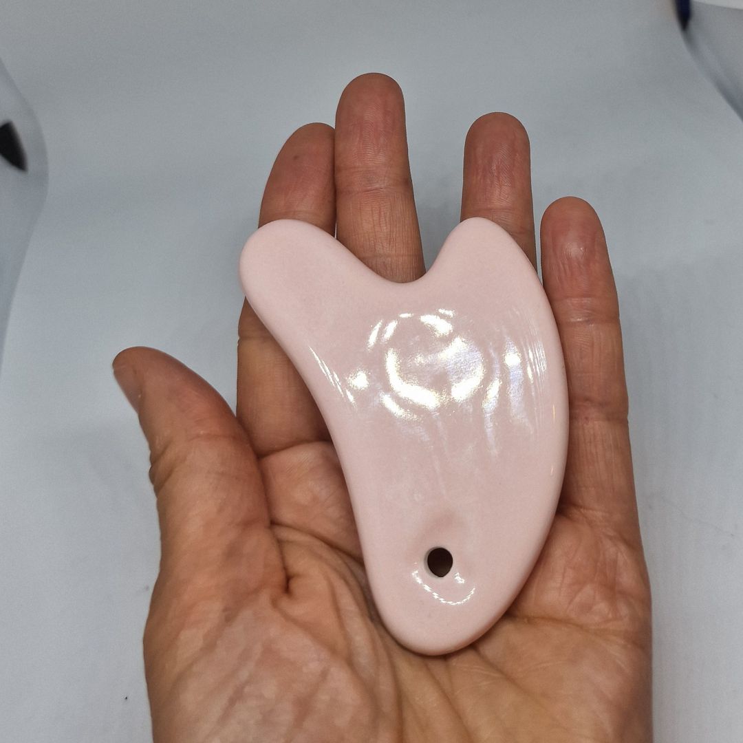 gua sha rose en céramique